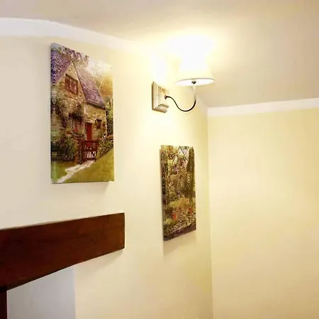 Charming House In With Mountain View *