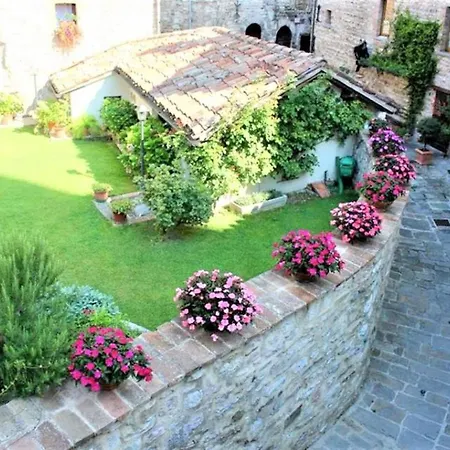 Charming House In With Mountain View Σπίτι διακοπών Γκούμπιο