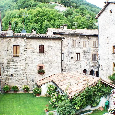 Charming House In With Mountain View Σπίτι διακοπών Γκούμπιο